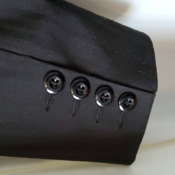 Fitted Black Blazer EUC - Picture 3 of 5